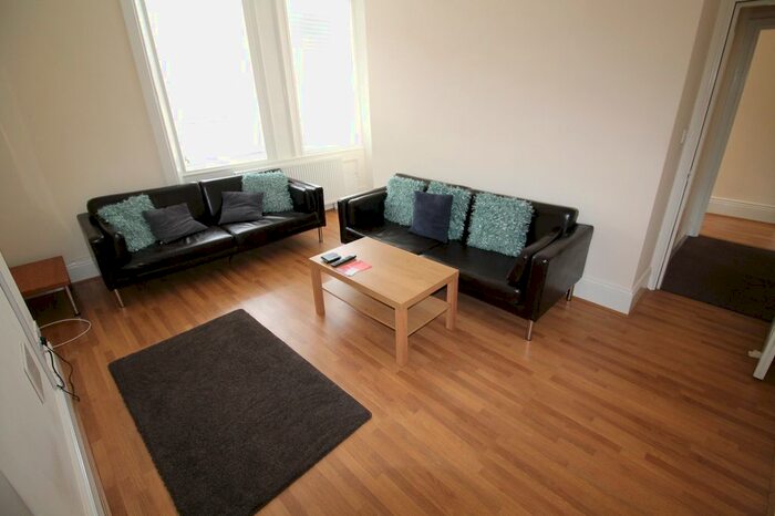 4 Bedroom Maisonette To Rent In Jesmond Road, Jesmond, NE2