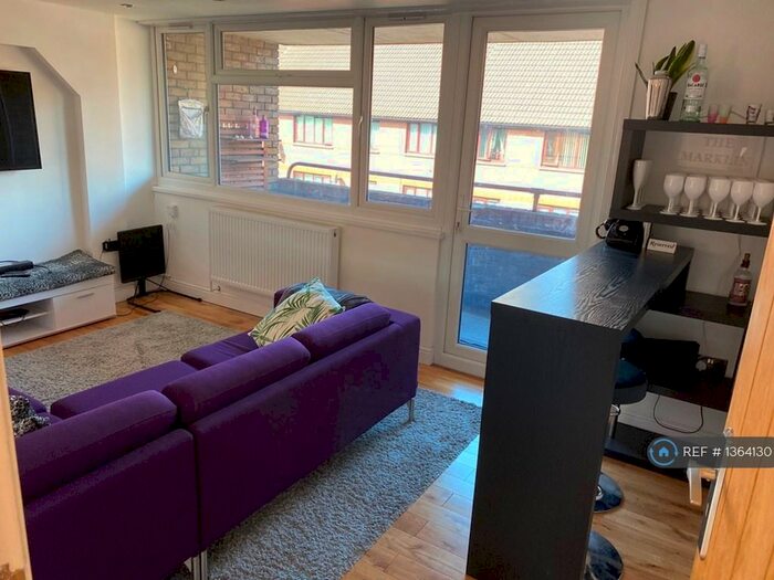 3 Bedroom Flat To Rent In Shoreditch, London, E2