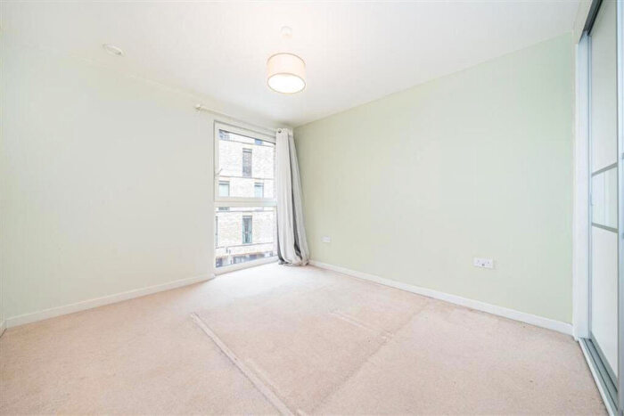 1 Bedroom Apartment For Sale In Naomi Street, London, SE8
