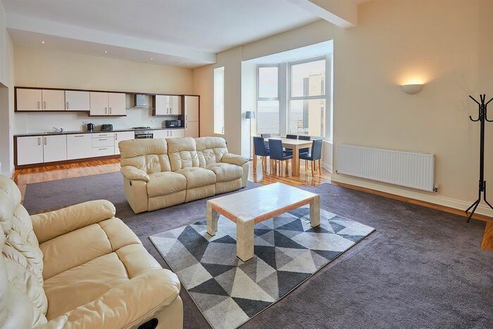 2 Bedroom Flat To Rent In Sea View, Esplanade, Whitley Bay, NE26