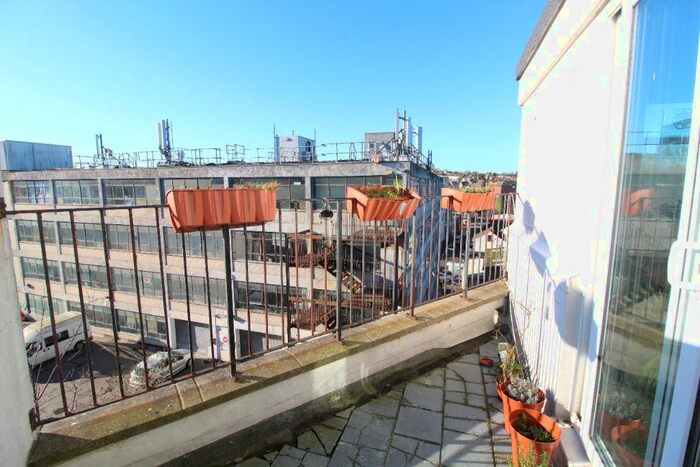 2 Bedroom Flat To Rent In Shanklin Road, Hanover, Brighton BN2