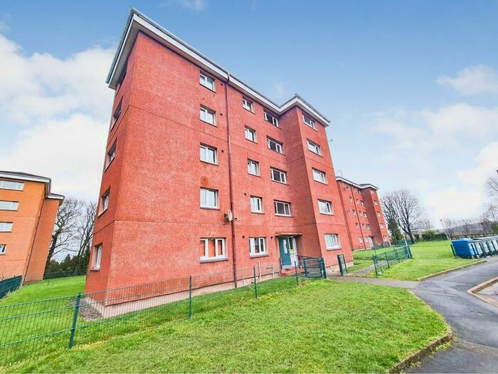 2 Bedroom Maisonette For Sale In Mackintosh Road, Inverness, IV2