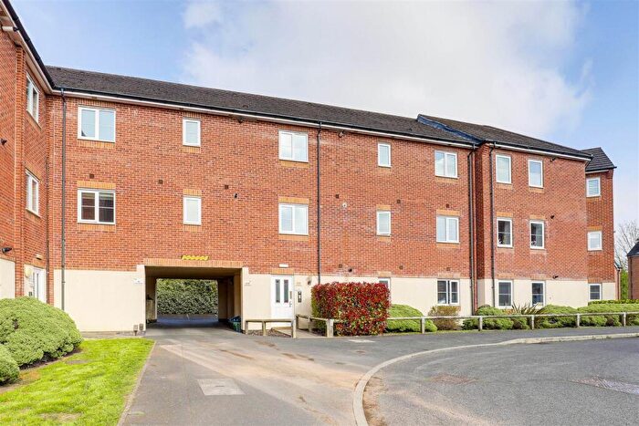 2 Bedroom Apartment For Sale In Shaw Gardens, Gedling, Nottinghamshire, NG4