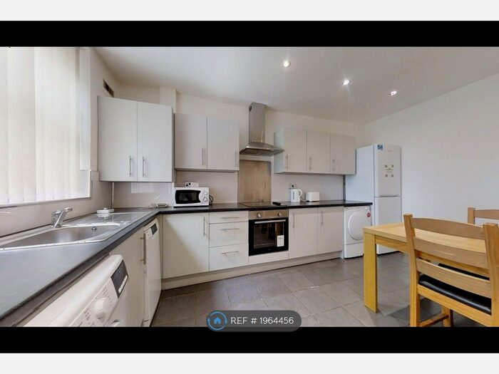 4 Bedroom Terraced House To Rent In Alexandra Road, Sheffield, S2