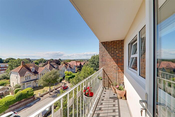 1 Bedroom Flat For Sale In Downview Road, Worthing, BN11