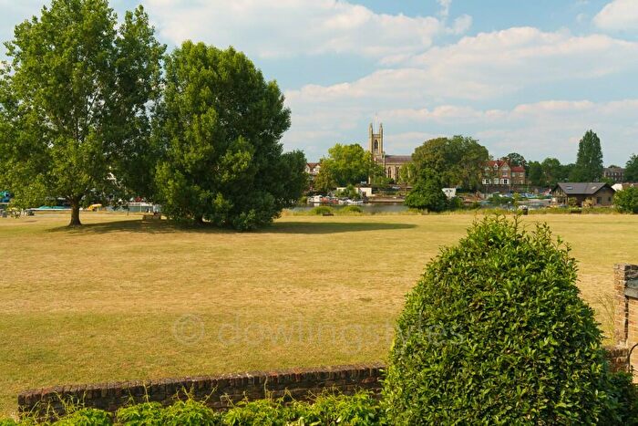 3 Bedroom End Of Terrace House To Rent In Buckingham Gardens, West Molesey, Surrey, KT8