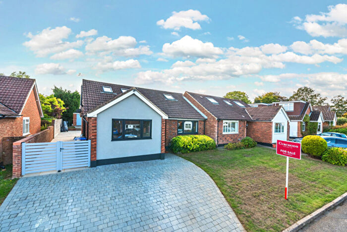 4 Bedroom Semi-Detached House For Sale In Romans Way, Pyrford, GU22