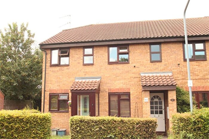 2 Bedroom Flat To Rent In Osprey Close, Snaresbrook, London, E11
