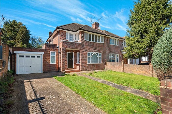 3 Bedroom Semi-Detached House For Sale In Robin Hood Lane, London, SW15