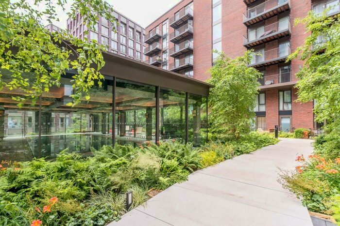 Studio To Rent In Embassy Gardens, Nine Elms, London, SW11