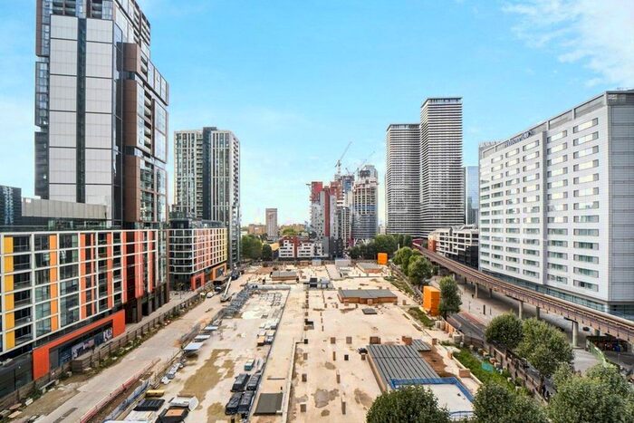 Studio To Rent In West Tower, Pan Peninsula, Canary Wharf, E14