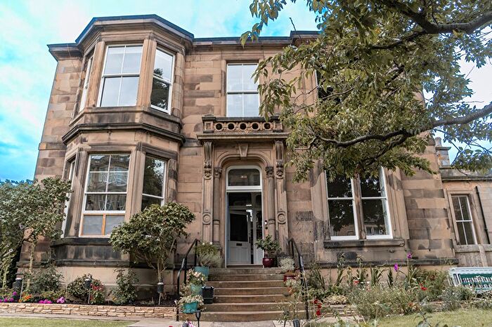 2 Bedroom Flat To Rent In Merchiston Crescent, Edinburgh, Midlothian, EH10