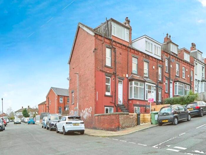 5 Bedroom House To Rent In Woodside Avenue, Burley, Leeds, LS4