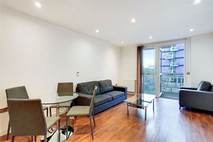 1 Bedroom Flat To Rent In High Street, London, E15