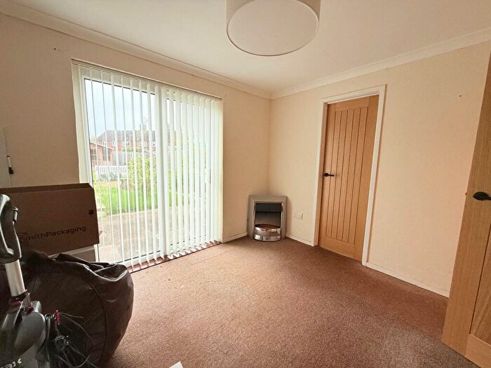2 Bedroom Semi-Detached House For Sale In Picket Close, Fordingbridge, SP6