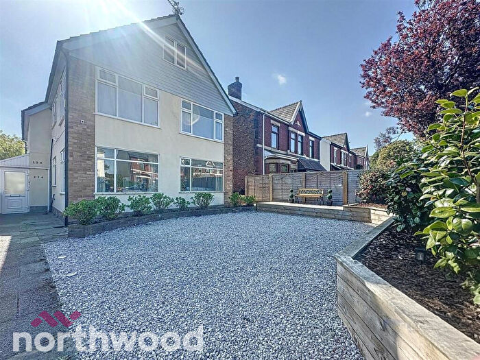 4 Bedroom Duplex For Sale In Hart Street, Southport, PR8