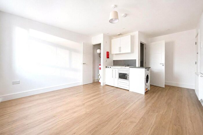 Apartment To Rent In Elizabeth Way, Harlow, Essex, CM19