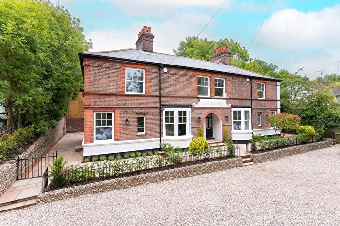 2 Bedroom End Of Terrace House For Sale In Francis Cottages, White Hill, Chesham, HP5