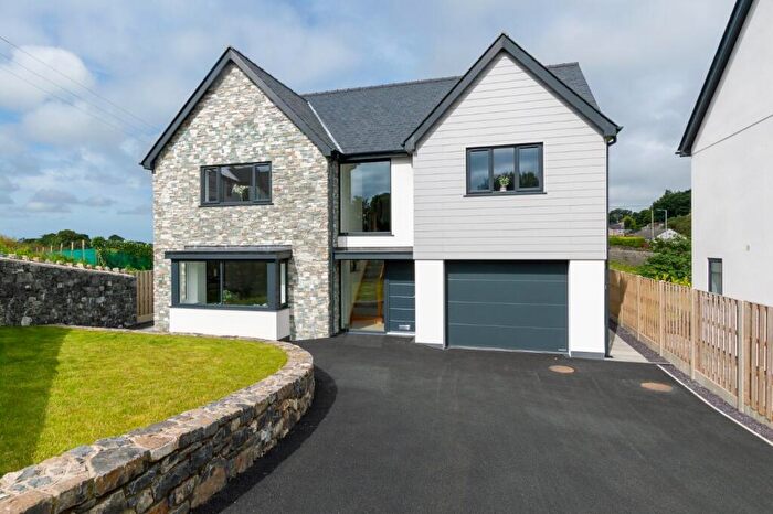 4 Bedroom Detached House For Sale In Gwalchmai, Holyhead, Isle Of Anglesey, LL65