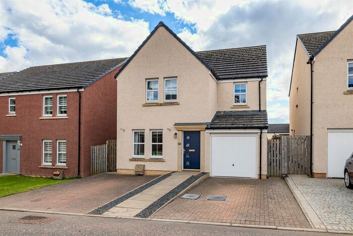 4 Bedroom Detached House For Sale In Stable Gardens, Galashiels, TD1