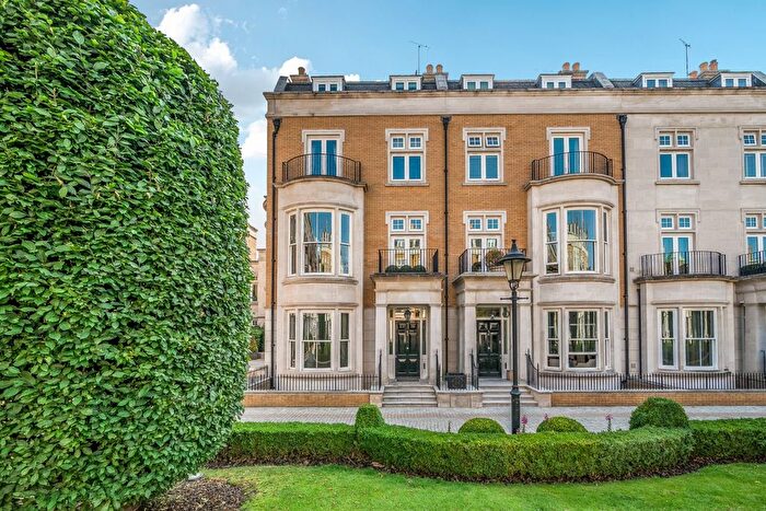 6 Bedroom End Of Terrace House For Sale In Wycombe Square, Kensington, London, W8