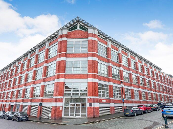 2 Bedroom Flat For Sale In Apartment, Newhampton Lofts, Birmingham, B18