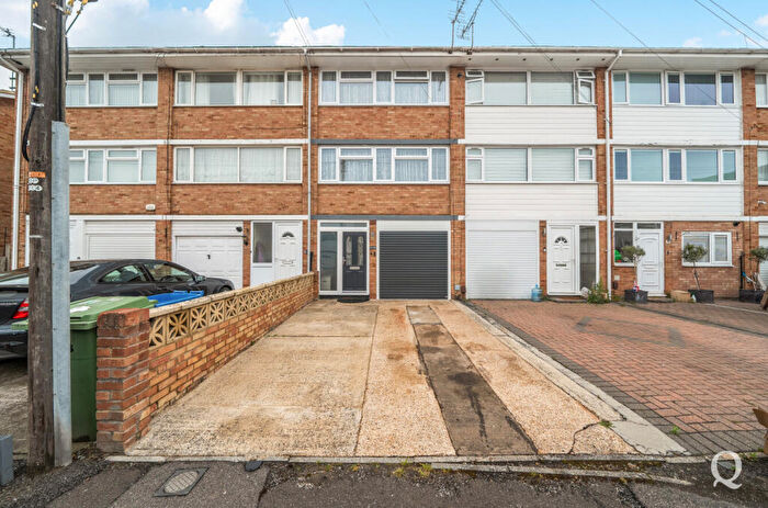 3 Bedroom Terraced House For Sale In Millfield, Sittingbourne, Kent, ME10