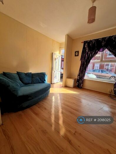 3 Bedroom Terraced House To Rent In Pinnington Road, Manchester, M18