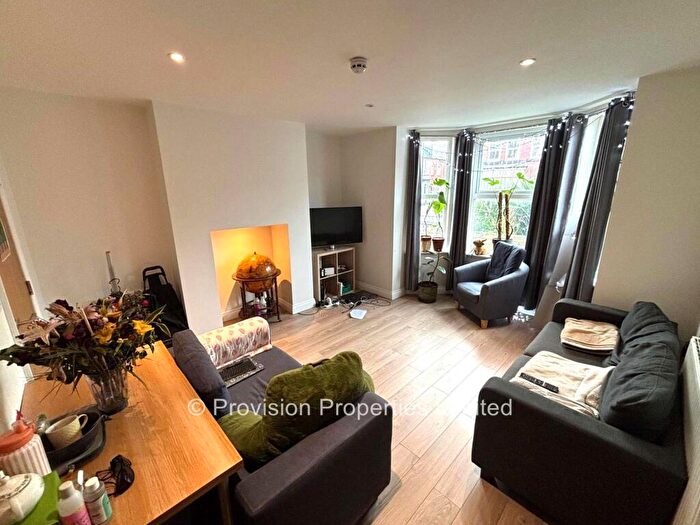 6 Bedroom End Of Terrace House To Rent In Cardigan Road, Hyde Park, Leeds, LS6