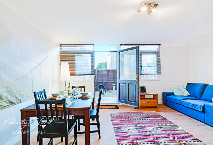 1 Bedroom Apartment To Rent In Seyssel Street, London, E14