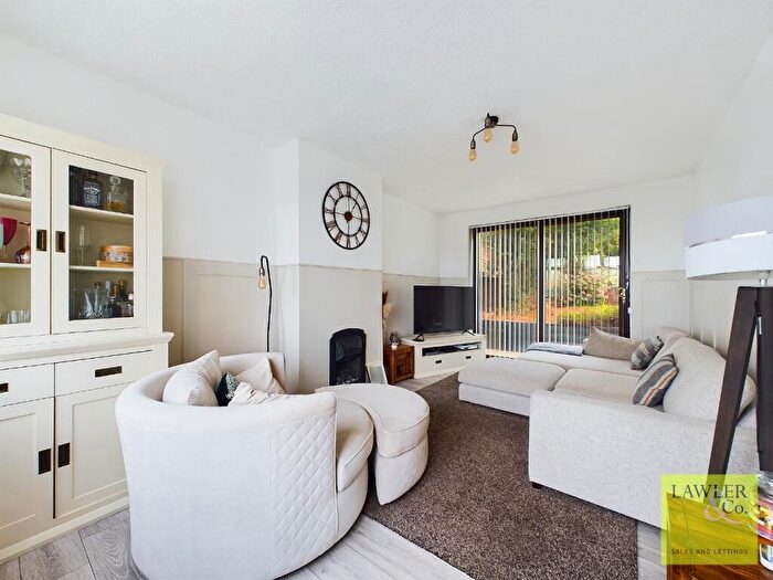 3 Bedroom Semi-Detached House For Sale In Windsor Drive, Bredbury, Stockport, Cheshire, SK6