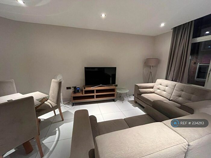 2 Bedroom Flat To Rent In Butts Court, Leeds, LS1