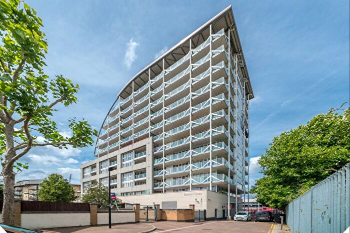 2 Bedroom Flat To Rent In Rayleigh Road, London, E16