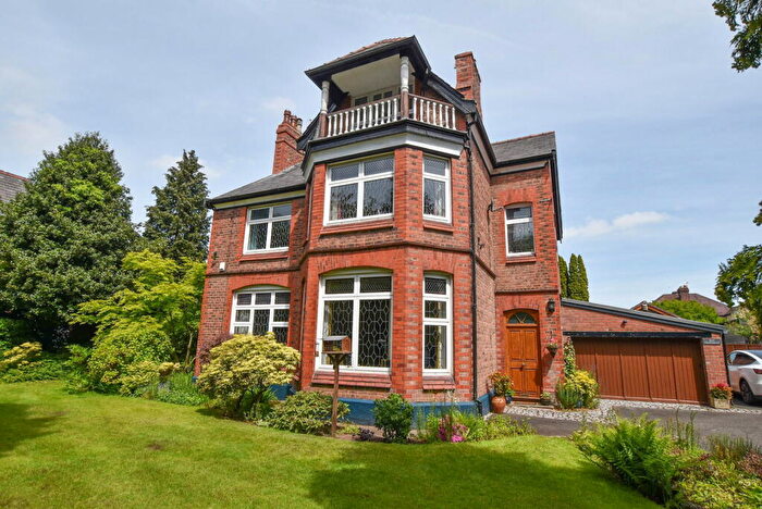 6 Bedroom Detached House For Sale In Spital Road, Bromborough, CH62