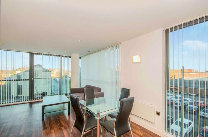 2 Bedroom Flat To Rent In Sackville Street, Barnsley, S70