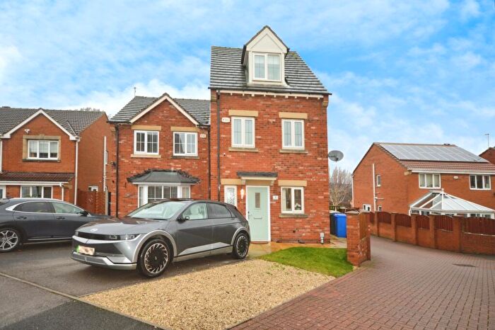 3 Bedroom Detached House For Sale In Kentmere Way, Staveley, Chesterfield, Derbyshire, S43