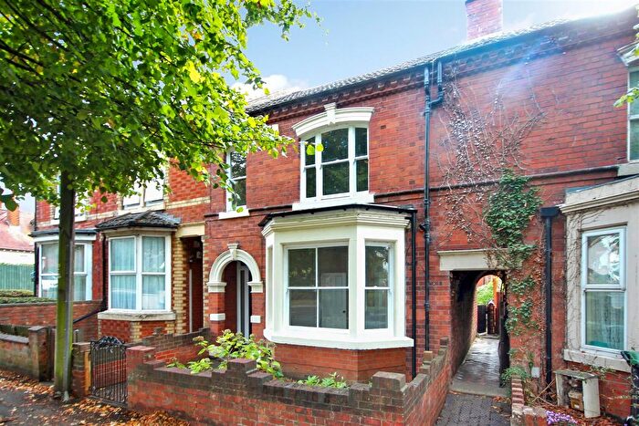 2 Bedroom Terraced House To Rent In Wellingborough Road, Rushden, NN10