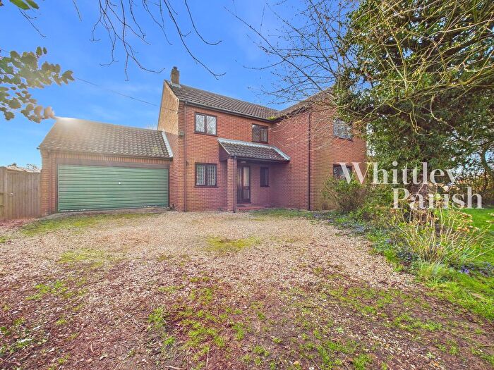 4 Bedroom Detached House For Sale In Chapel Street, Rockland St. Peter, Attleborough, NR17