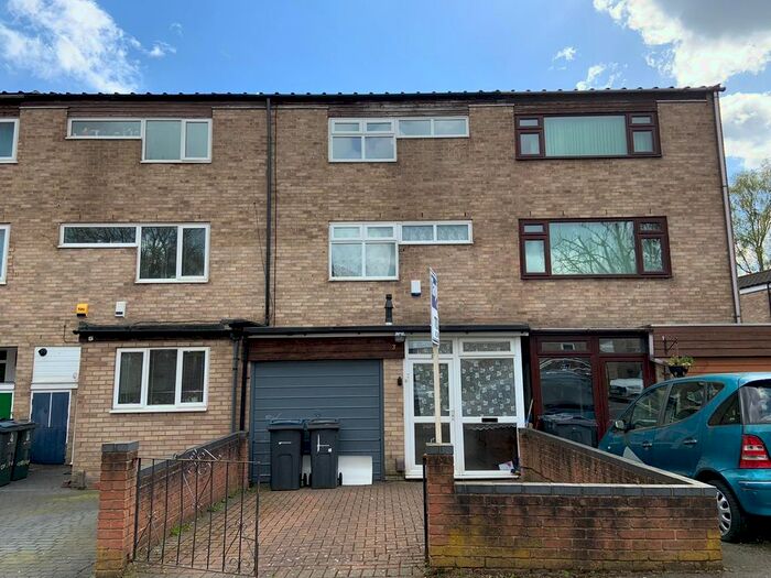 3 Bedroom Town House To Rent In Coxwell Gardens, Edgbaston, B16