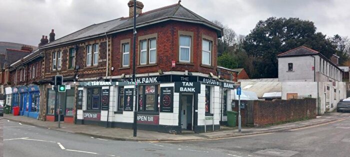 2 Bedroom Flat To Rent In B Tredegar Street, Risca, NP11