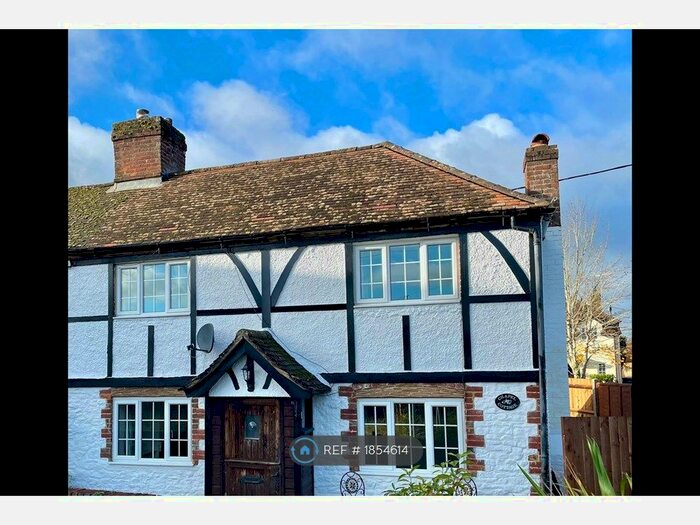 2 Bedroom Semi-Detached House To Rent In Chapel Cottages, Elstead, Godalming, GU8
