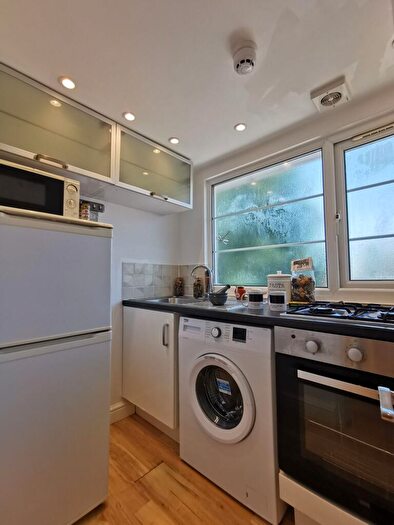2 Bedroom Apartment To Rent In Wembley Hill Road Wembley, HA9