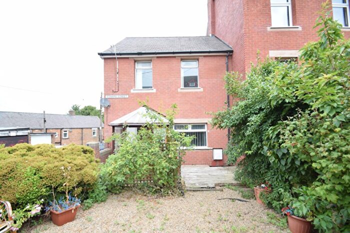 2 Bedroom End Of Terrace House To Rent In Edward Street, Stanley, DH9