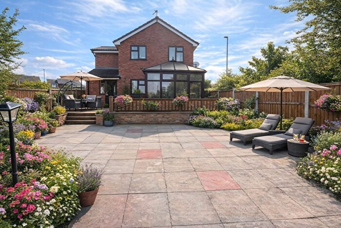 4 Bedroom Detached House For Sale In Tutbury Avenue, Wolverhampton, WV6