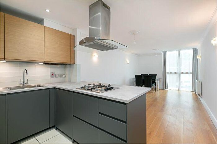 2 Bedroom Flat To Rent In Leslie Park Road, East Croydon, CR0