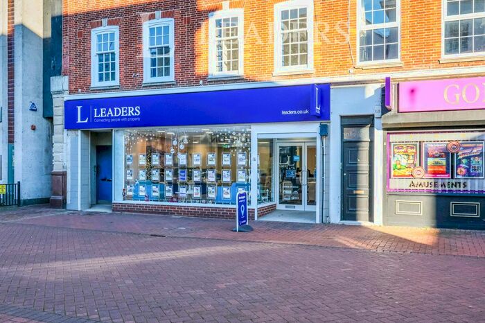 3 Bedroom Flat To Rent In South Loading Road, High Street, Gosport, PO12