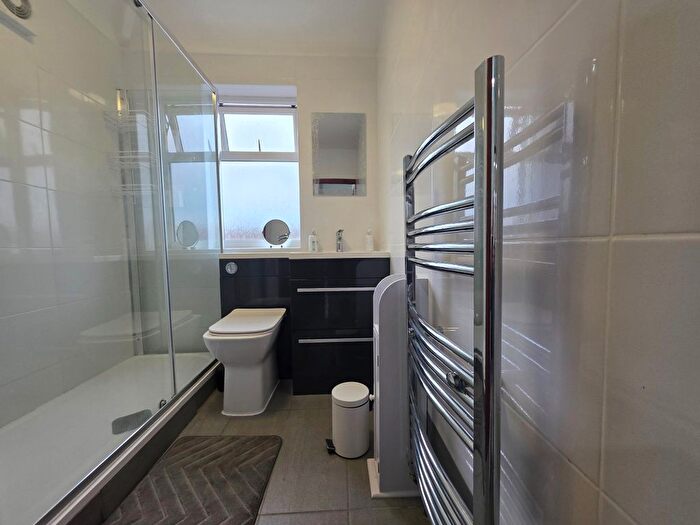 1 Bedroom Flat To Rent In Great Cambridge Road, Enfield, EN1