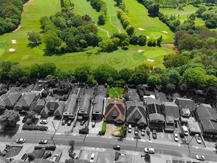 4 Bedroom Detached House For Sale In Underhill Road, South Benfleet, Essex, SS7