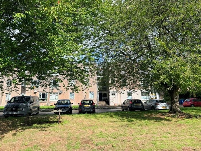 3 Bedroom Flat For Sale In Cadham Court, Glenrothes, KY7