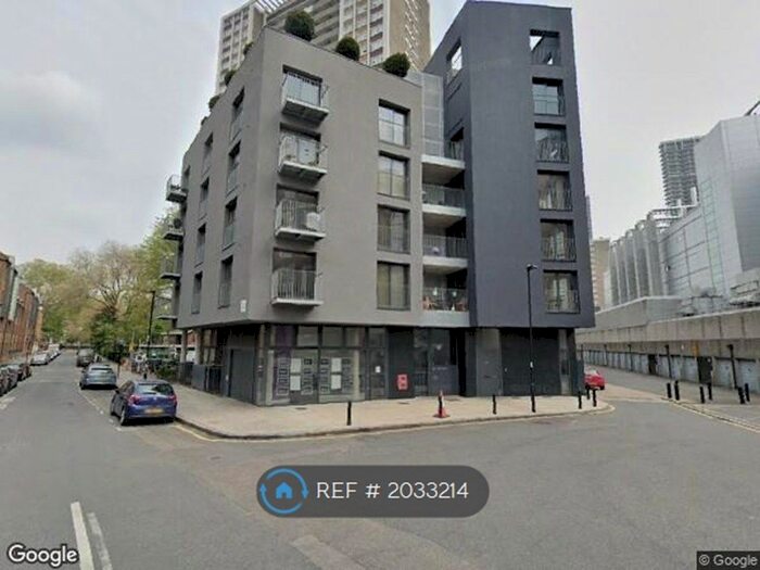 2 Bedroom Flat To Rent In Hall Street, London, EC1V